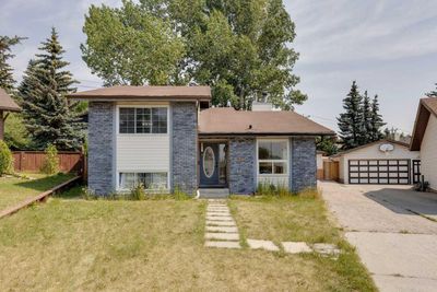 319 Ranchview Mews Nw, House detached with 5 bedrooms, 3 bathrooms and 6 parking in Calgary AB | Image 2