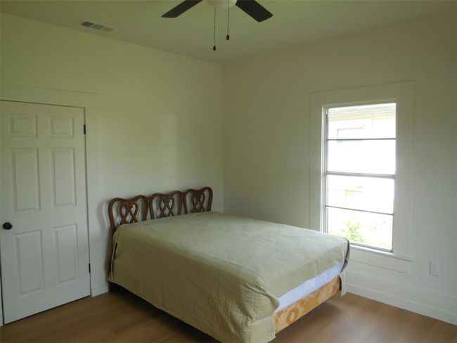 1202 W Main St, House other with 2 bedrooms, 1 bathrooms and null parking in Eastland TX | Image 6