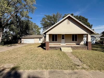 1012 W Towanda Ave, House other with 2 bedrooms, 1 bathrooms and null parking in El Dorado KS | Image 2