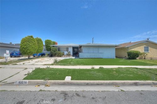 13516 Purche Ave, Gardena, CA, 90249-2331 | Card Image