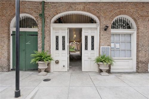 102-518 Governor Nicholls St, New Orleans, LA, 70116-2640 | Card Image