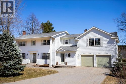 76 Park Dr, Rothesay, NB, E2H2S8 | Card Image