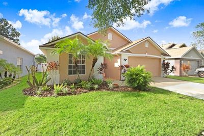 16813 Hawkridge Road, House other with 3 bedrooms, 2 bathrooms and null parking in Lithia FL | Image 2