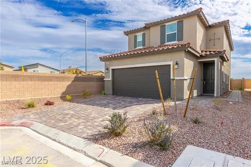 10106 Queens Pearl St, Las Vegas, NV, 89141-9137 | Card Image
