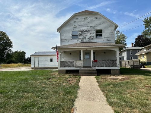 101 N Jackson St, Morrison, IL, 61270-3038 | Card Image