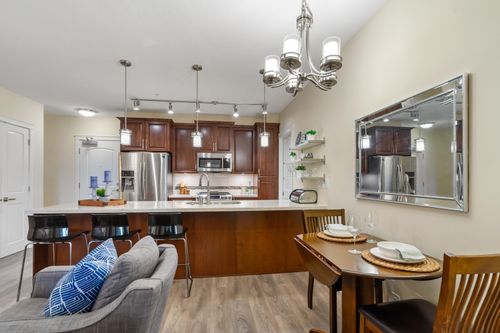 a512-20716 Willoughby Town Centre Dr, Langley, BC, V2Y3J7 | Card Image