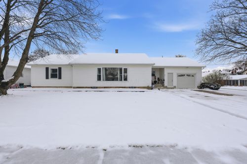 927 S East St, Bucyrus, OH, 44820-2845 | Card Image