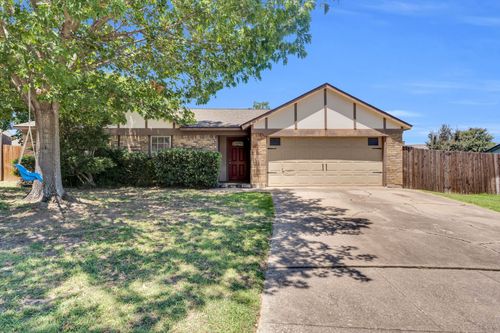 4802 Butterfield Rd, Arlington, TX, 76017-1004 | Card Image