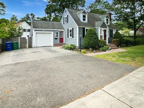 444 Lowell St, Reading, MA, 01867-1532 | Card Image