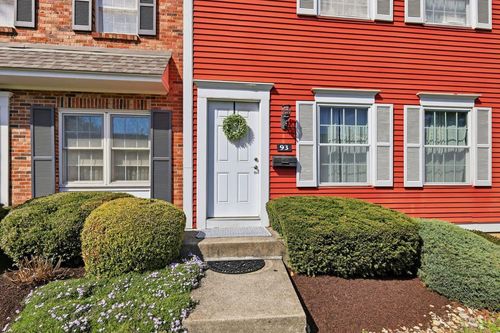 93 Applewood Dr, Fairfield, OH, 45014-5208 | Card Image