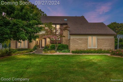 6333 Elsey Drive, Troy, MI, 48098 | Card Image