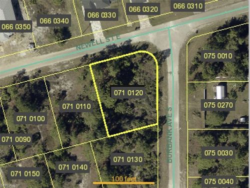 752 Newell St E, Lehigh Acres, FL, 33974-5753 | Card Image