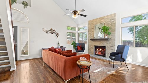 9739 Wagon Train, Converse, TX, 78109-1600 | Card Image