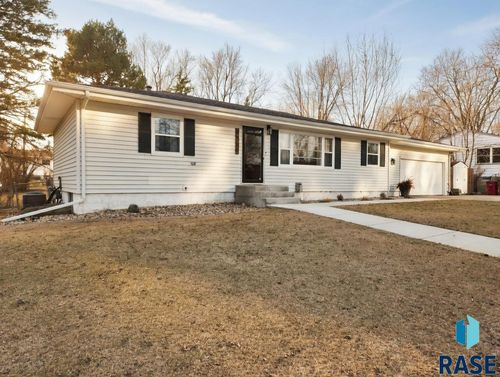 4701 W 37th St Street, Sioux Falls, SD, 57106 | Card Image