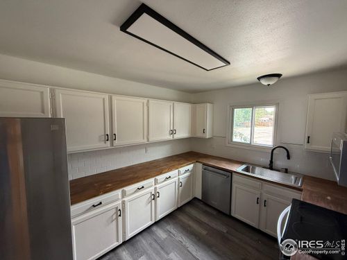 1611 39th Street Ct, Evans, CO, 80620-2424 | Card Image