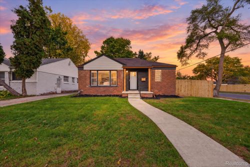 20121 Braile St, Detroit, MI, 48219-2074 | Card Image