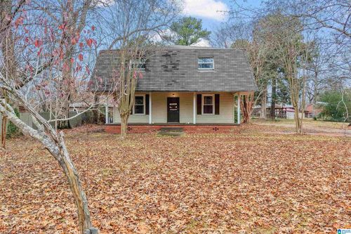 5041 Roselyn Rd, BESSEMER, AL, 35022-6352 | Card Image