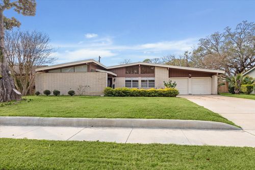 3310 Longfield Cir, Houston, TX, 77063-6233 | Card Image