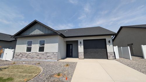 b-2450 Hamilton Rd, Grand Junction, CO, 81505-1713 | Card Image