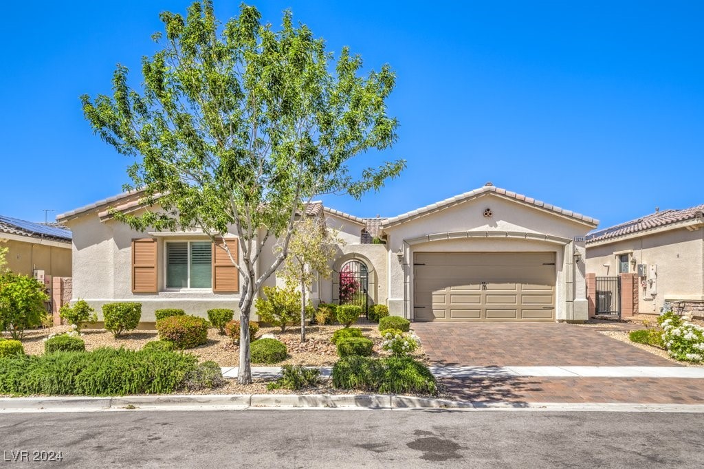 Porto Vittoria Ave, Henderson, NV 89044