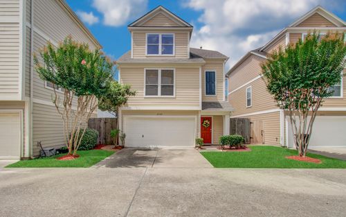 2920 Clay St, Houston, TX, 77003-4624 | Card Image