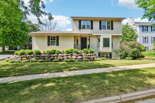 1 Beihoffer Court, MADISON, WI, 53719 | Card Image