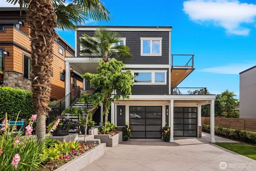 10117 Ne 64th Street, Kirkland, WA, 98033 | Card Image