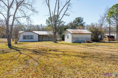 35294 N La Hwy 1, House other with 3 bedrooms, 1 bathrooms and null parking in Donaldsonville LA | Image 2