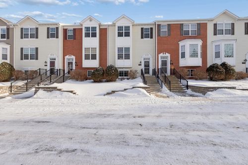 709 Village Pkwy, Circle Pines, MN, 55014-5004 | Card Image