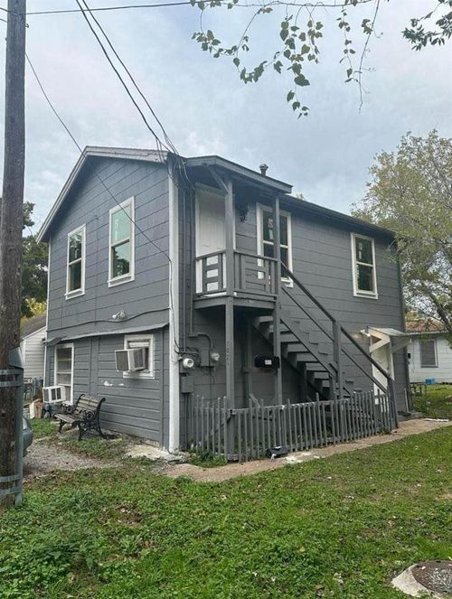 b-702 Rosedale St, La Marque, TX, 77568-4356 | Card Image