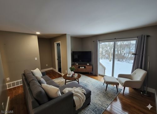 15 Pine St, Bernardsville, NJ, 07924-2741 | Card Image