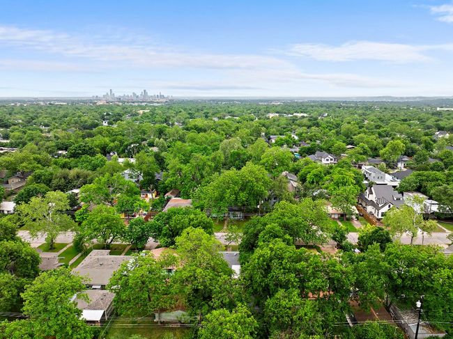 Not far from downtown | Image 39