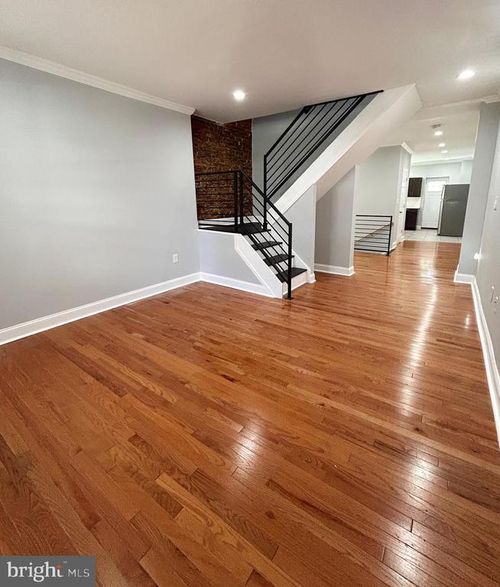709 Belgian Ave, BALTIMORE, MD, 21218-1219 | Card Image