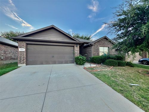 1624 Milledge Rd, Fort Worth, TX, 76120-1800 | Card Image