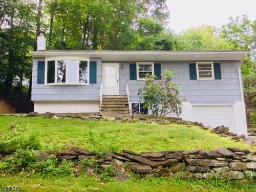 78 Hillside Ter, Green Twp, NJ, 07821-2281 | Card Image