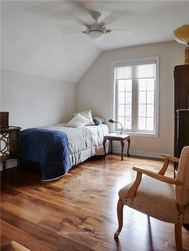 1 - 195 Wilson St W, House other with 2 bedrooms, 4 bathrooms and 2 parking in Ancaster ON | Image 24