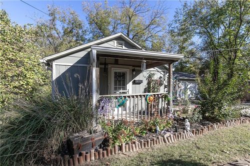 131 N Garfield Ave, Bonner Springs, KS, 66012-1419 | Card Image