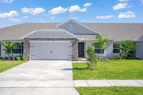 8615 Giovanni Ave, Fort Pierce, FL, 34951-1904 | Card Image