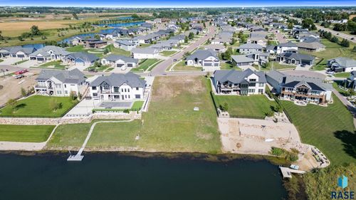 301 S Waterside Cir, Sioux Falls, SD, 57107-3084 | Card Image