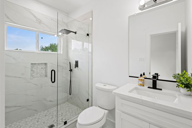 2827 Grafton Ave, House other with 4 bedrooms, 4 bathrooms and null parking in Dallas TX | Image 17