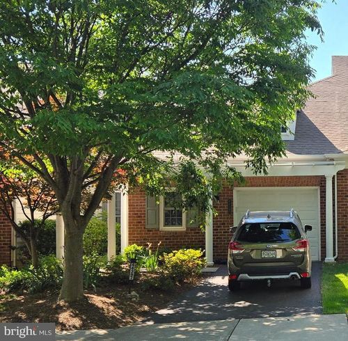 44397 Oakmont Manor Sq, ASHBURN, VA, 20147-3877 | Card Image