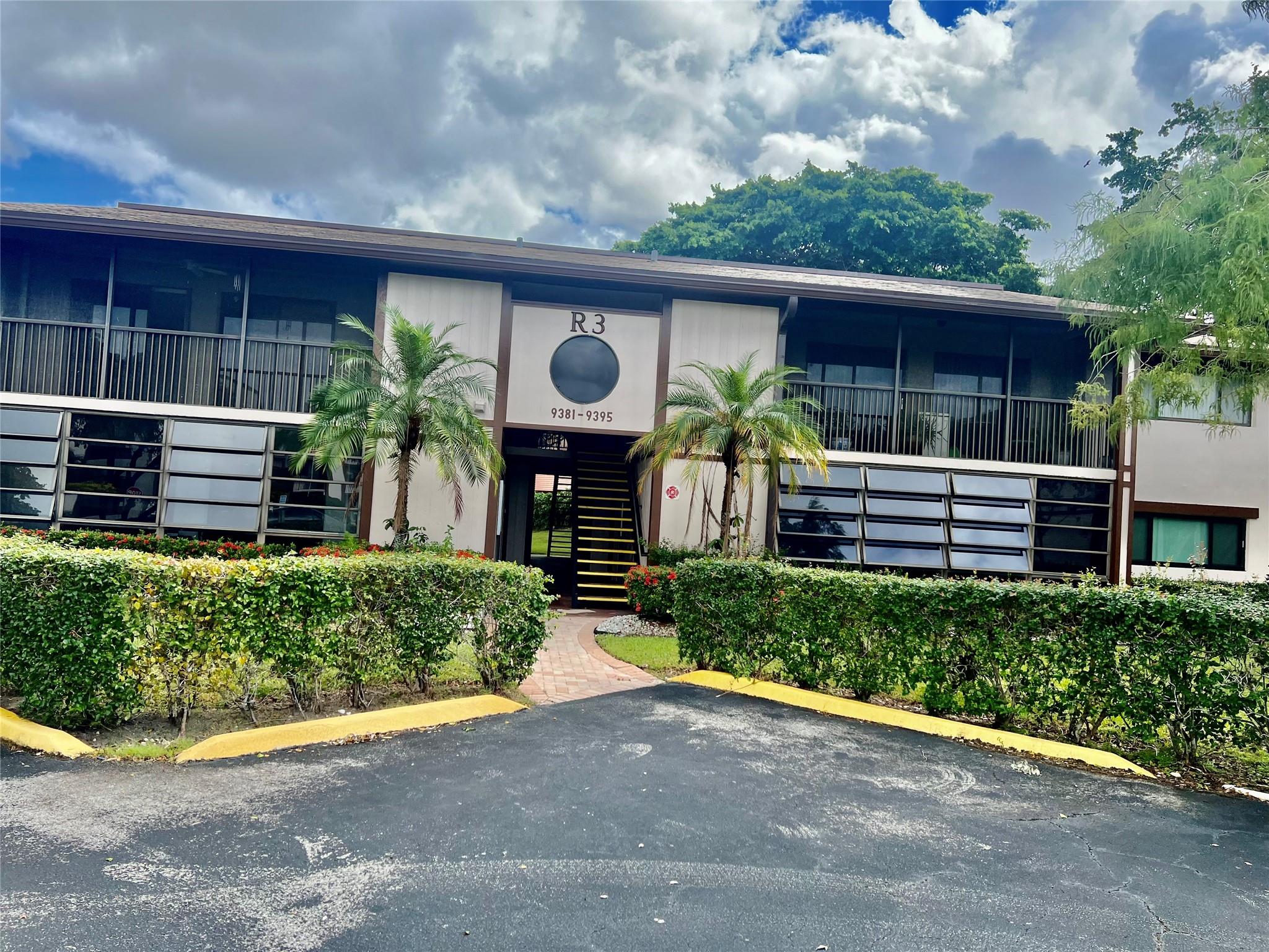 209 9383 S Belfort Cir, For Rent in Tamarac Zoocasa