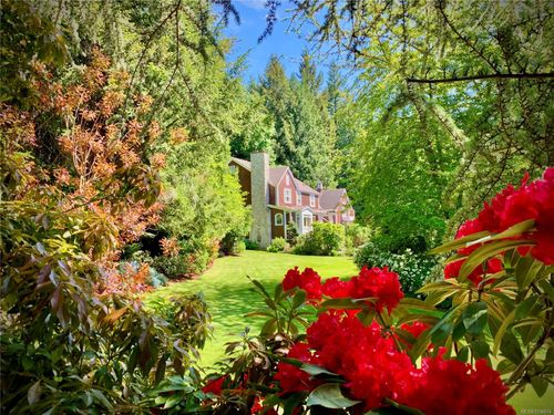 1188 Garden Gate Dr, Brentwood Bay, BC, V8M2H6 | Card Image