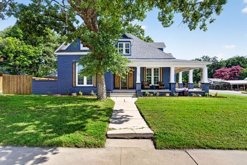 702 W Spring St, Weatherford, TX, 76086-3134 | Card Image