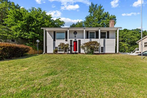 403 W Poplar Rd, STERLING, VA, 20164-4729 | Card Image