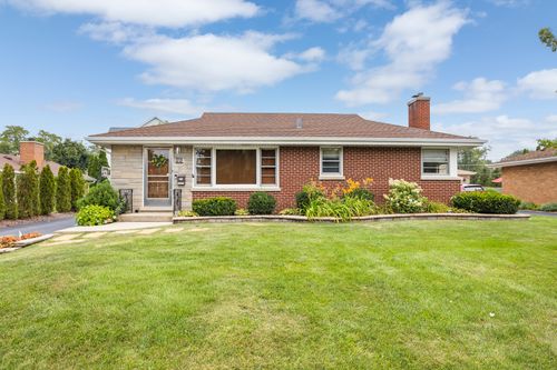 22 6th St, Downers Grove, IL, 60515-5363 | Card Image