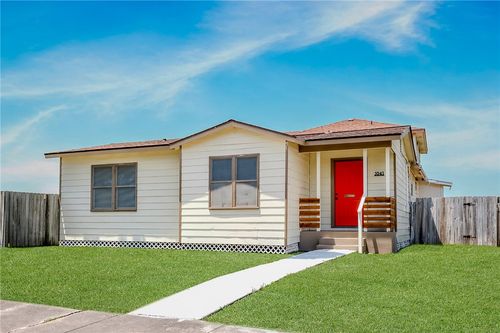 1041 Whitaker Dr, Corpus Christi, TX, 78412-3510 | Card Image