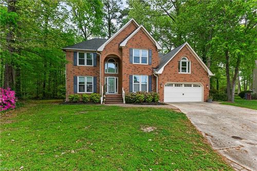 800 Dunwood Ct, Chesapeake, VA, 23322-8893 | Card Image