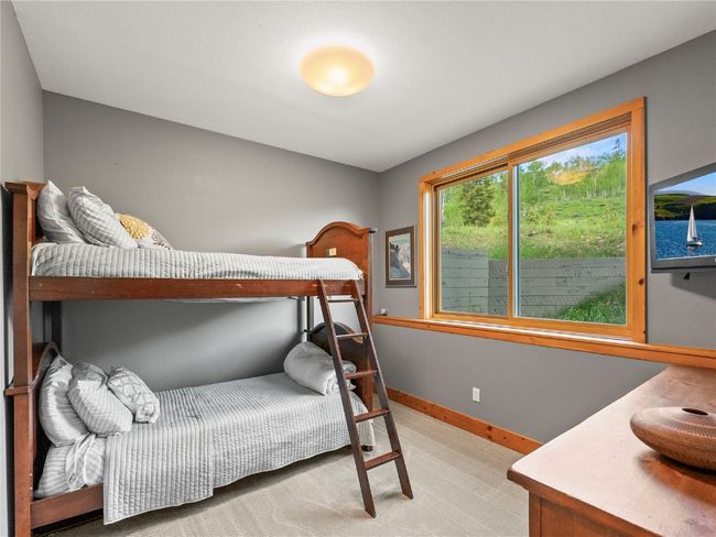 89 Emerald Rd, House other with 3 bedrooms, 3 bathrooms and null parking in Silverthorne CO | Image 28