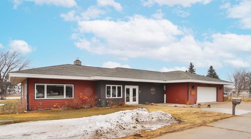 101 Mini Dr, Staples, MN, 56479-3301 | Card Image